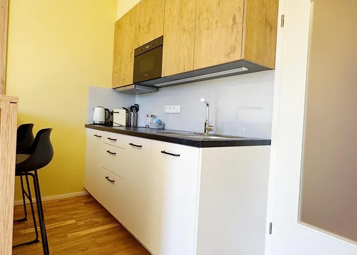 Horsky Klinovecke Louky 182-3 *